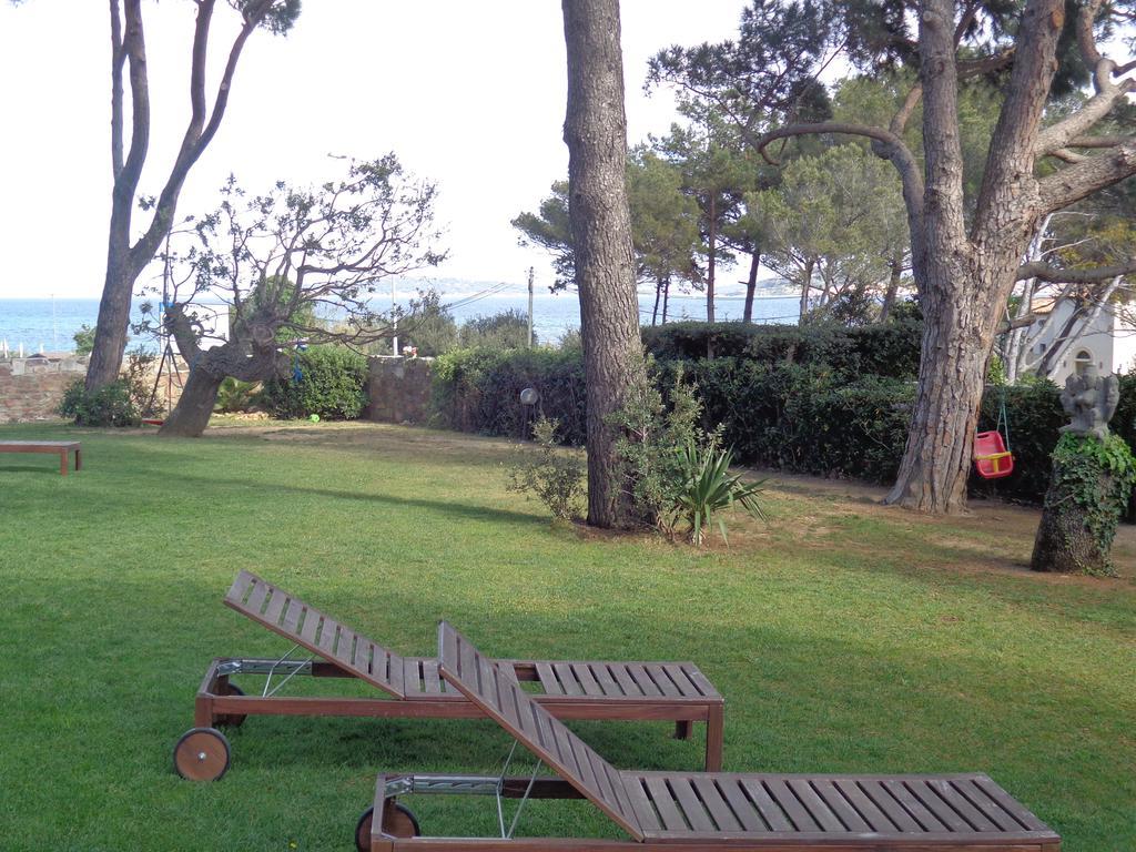Appartement Villa Angelina Grimaud Exterior photo