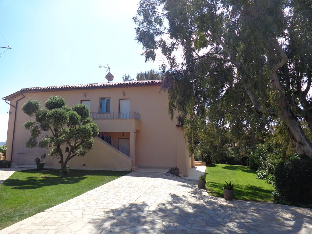 Appartement Villa Angelina Grimaud Exterior photo